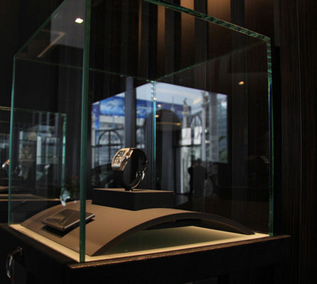 Il bordo di vetro riflettente basso del giro dell'acquario 6mm 200x200 AR ha lucidato